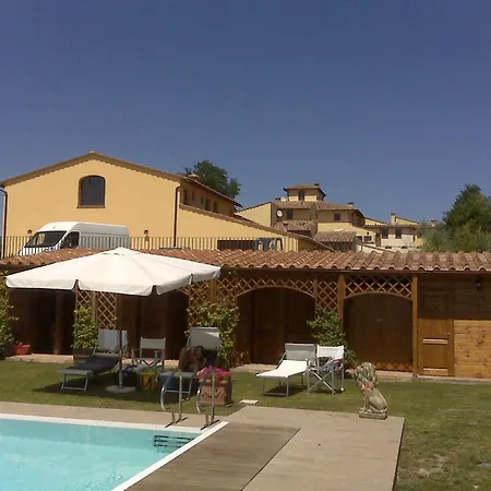Le Torri Farm stay *