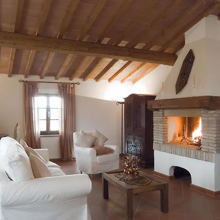 Le Torri Farm stay *