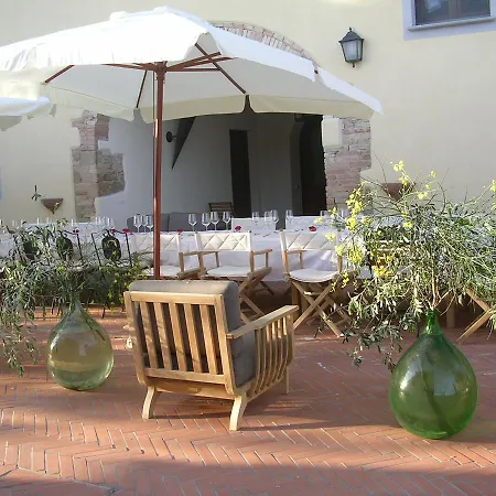Le Torri Farm stay *