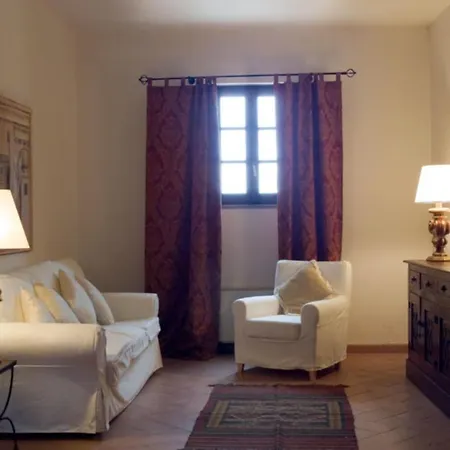 Le Torri Farm stay *
